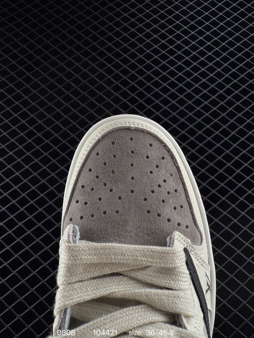 Travis Scott x Air Jordan 1 ” Reverse Mocha “